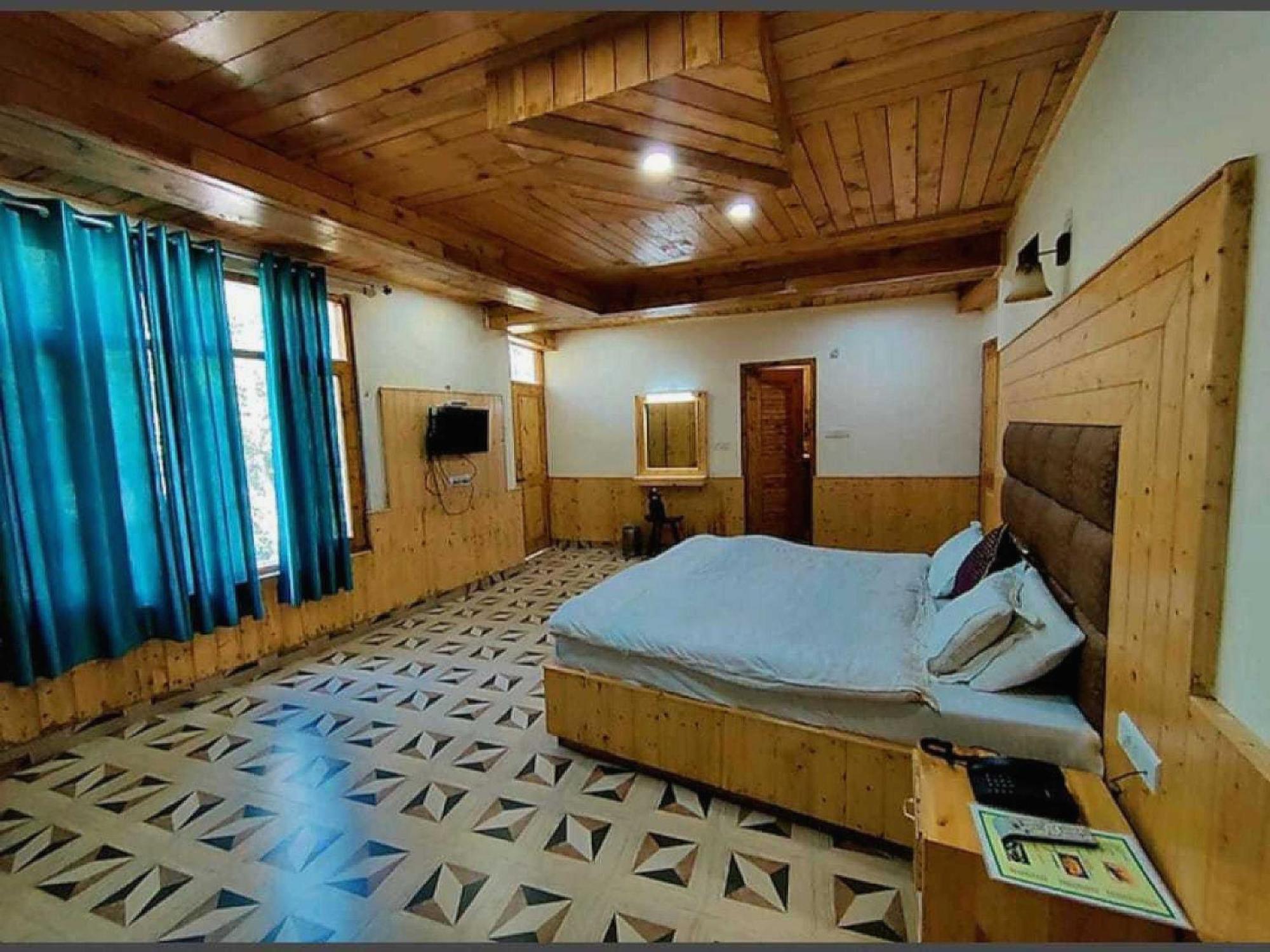 Hotel O Antriksh Cottage Manāli Dış mekan fotoğraf