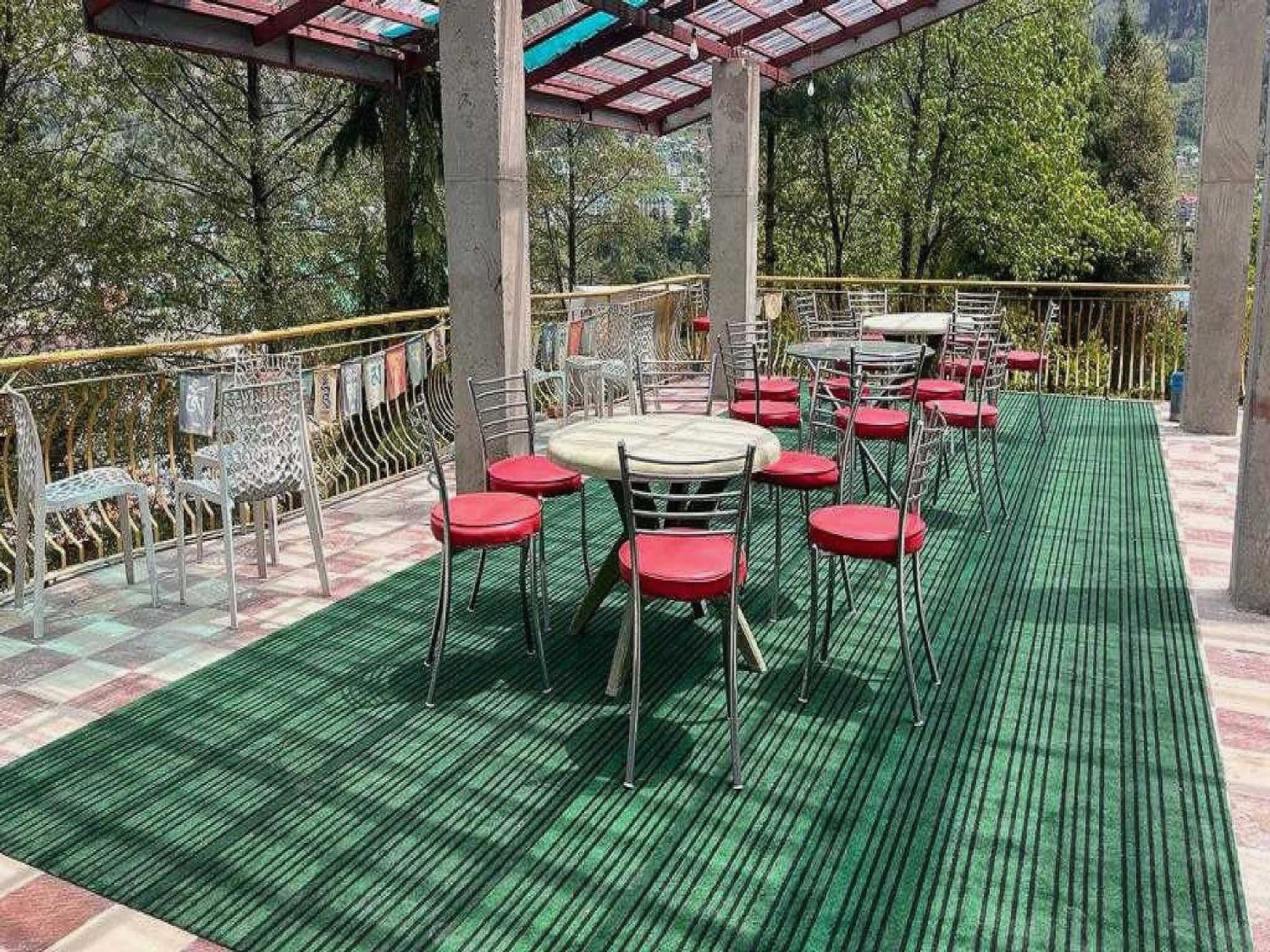 Hotel O Antriksh Cottage Manāli Dış mekan fotoğraf